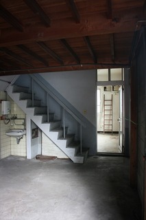 002.jpg